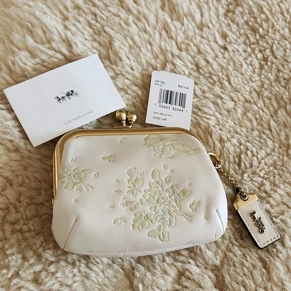 Adorable NWT Coach Disney X Bambi Kisslock Wallet 🤍🦌🩷 - Picture 14 of 16